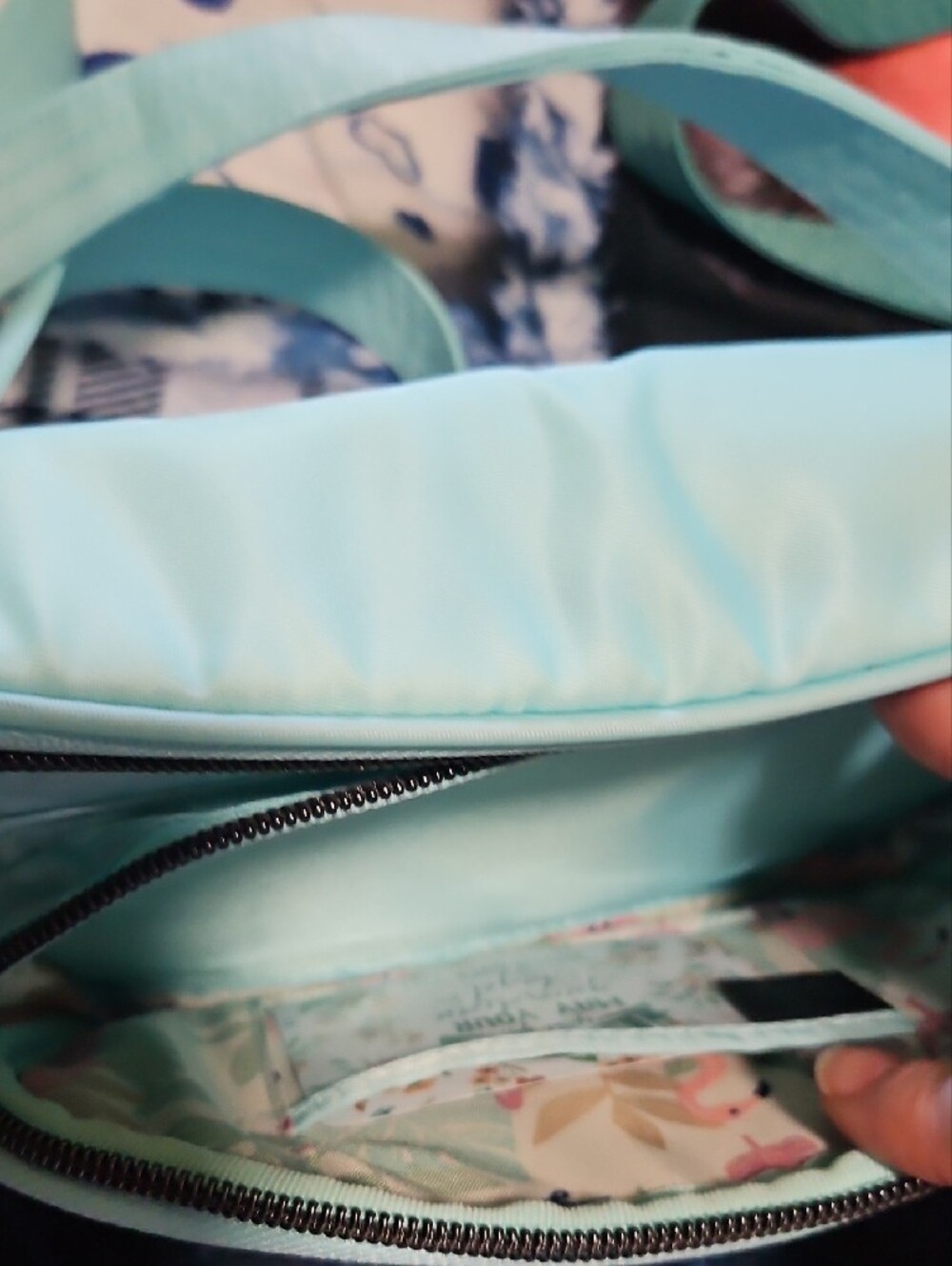 lug Mint Quilted Crossbody Bag - Picture 3 of 4